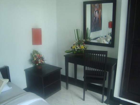jonsen-villa-berawa-room